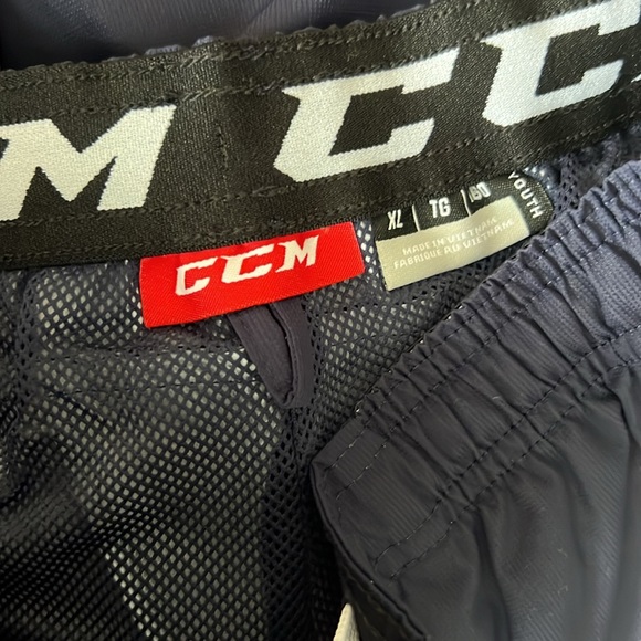 CCM TEAM LIGHTWEIGHT RINK PANT - Picture 7 of 9